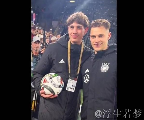 基米希快速角球助攻破门！球童：社交平台爆红，全国点赞让我笑疯了