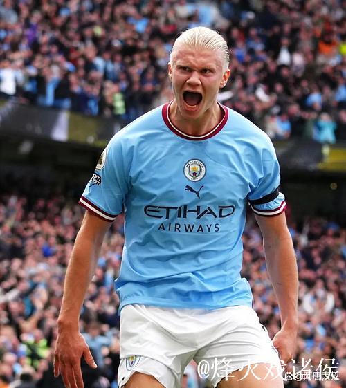 哈兰德欧冠破50球+逼红牌 曼城2-0完胜十人那不勒斯 哈兰德欧冠破50球+逼红牌 曼城2-0完胜十人那不勒斯